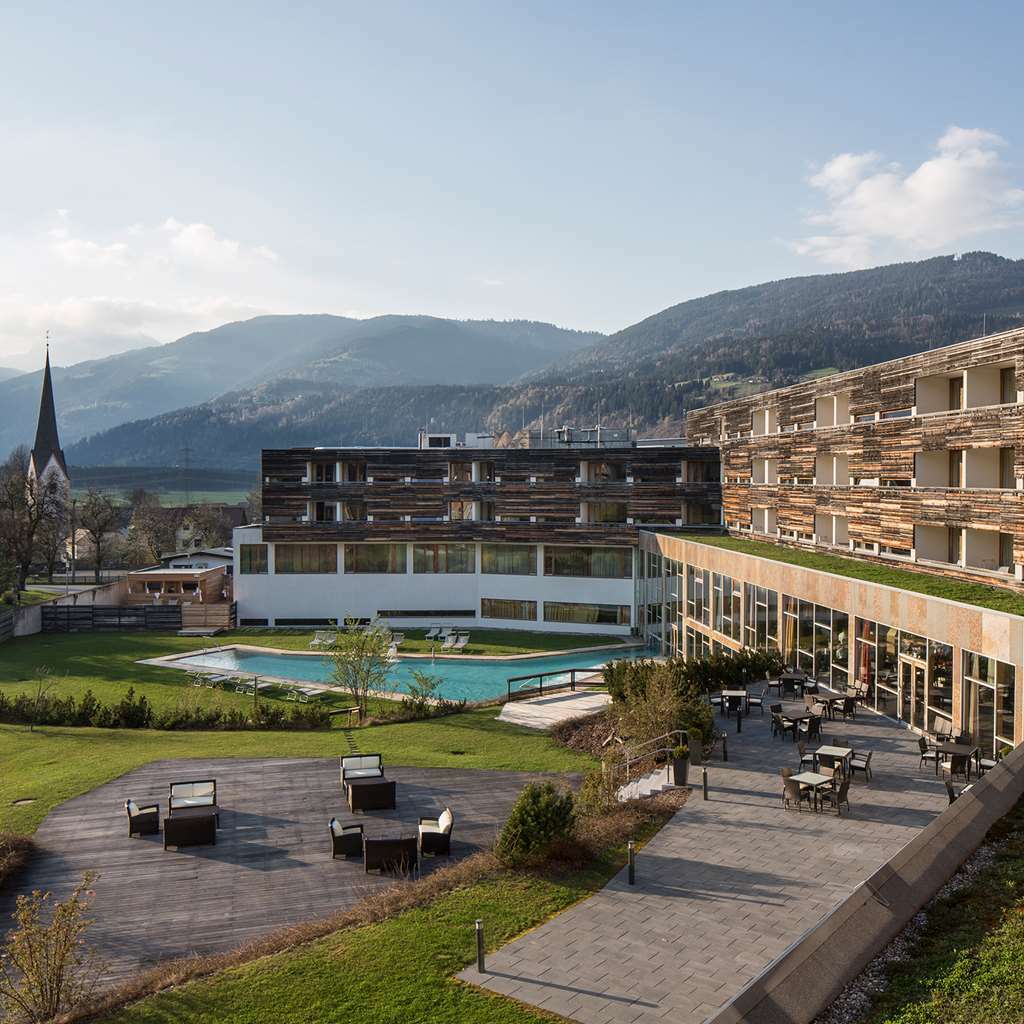 Falkensteiner Hotel & Spa Carinzia Superior Tröpolach Eksteriør bilde